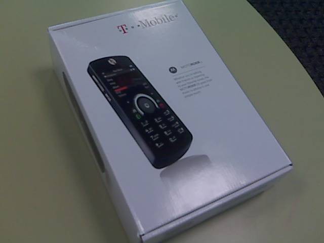 Motorola Rokr E8 for T-mobile – Unboxing