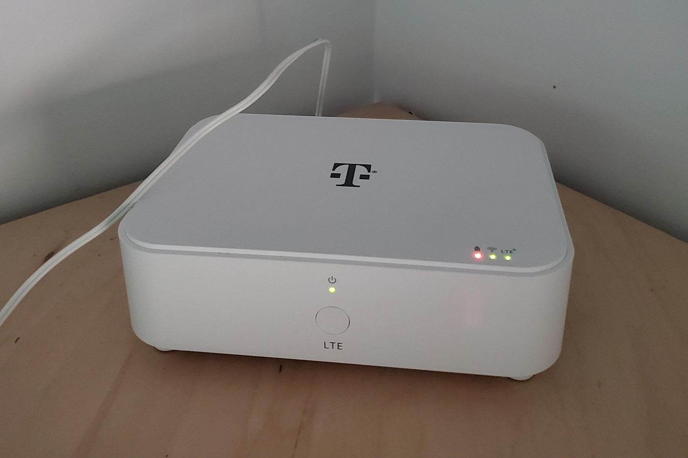 T-Mobile Home Internet customer shares setup details and photos of router - TmoNews