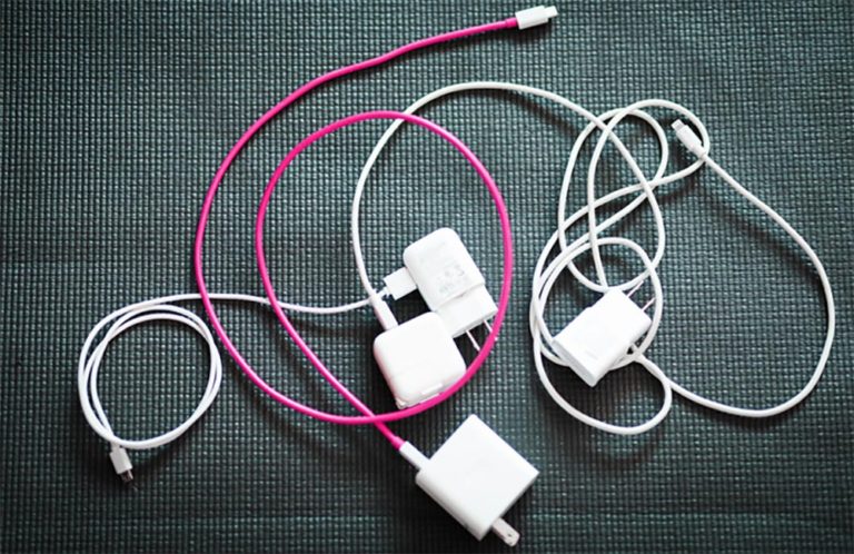 T Mobile Teaming Up With Verizon And AT T To Donate Phone Chargers To 