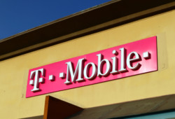 t-mobile-opens-first-store-in-hays
